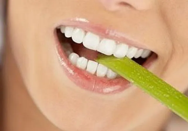 The Chew: 8 Foods For Healthy Teeth